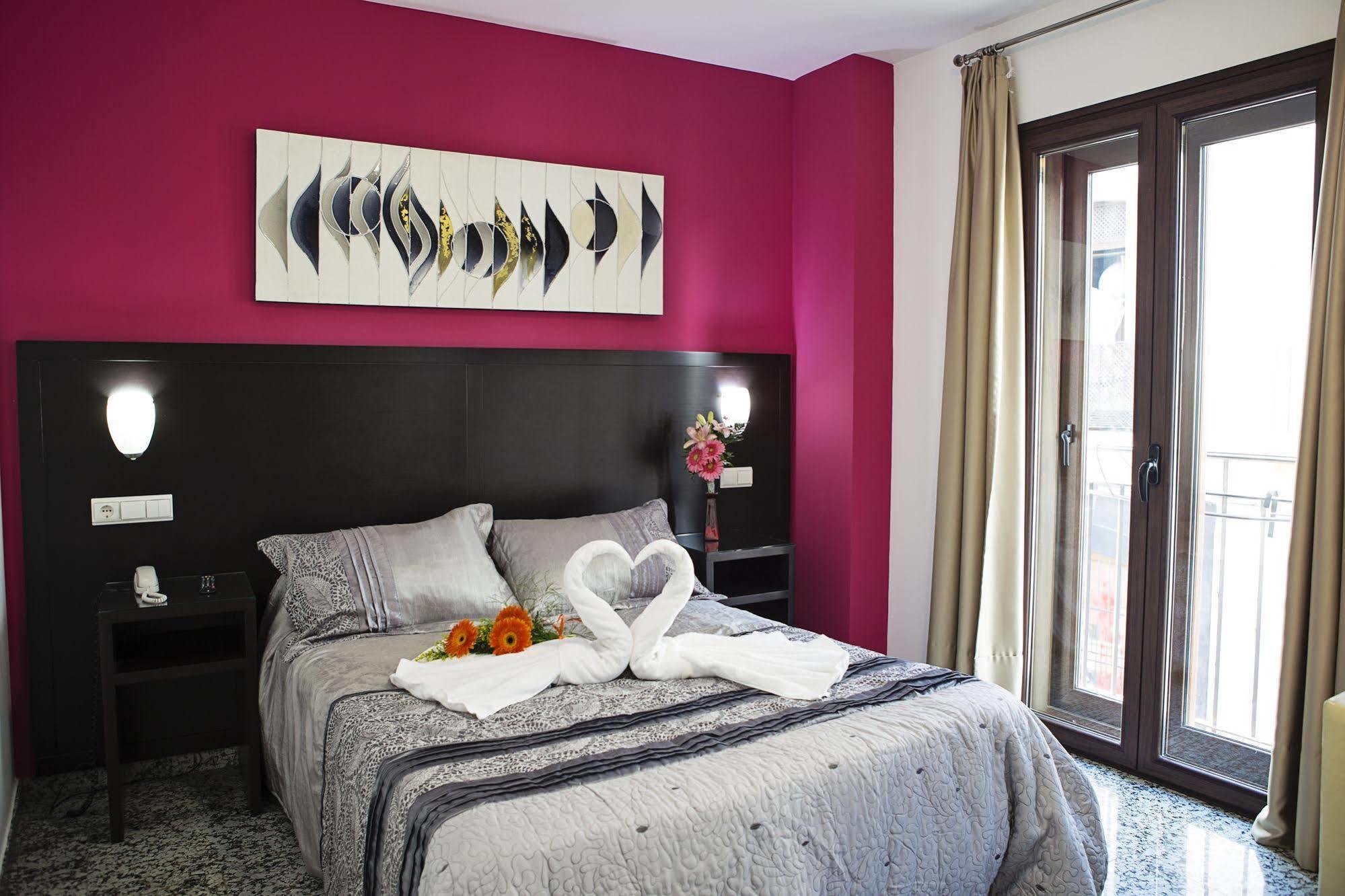 Hotel De Los Faroles Кордоба Екстериор снимка